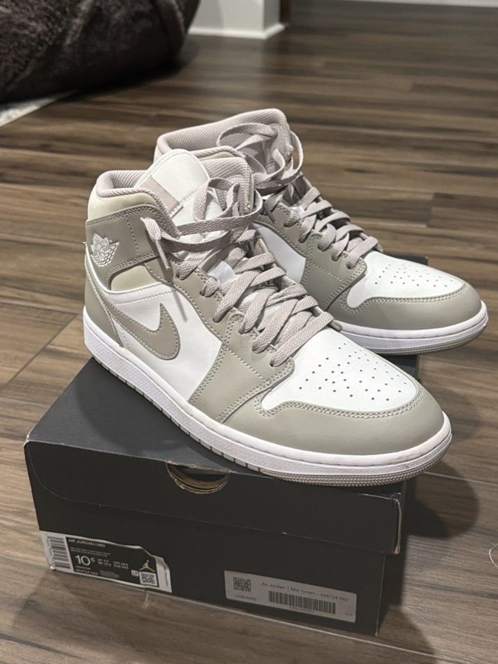 Air Jordan 1 Mid Linen